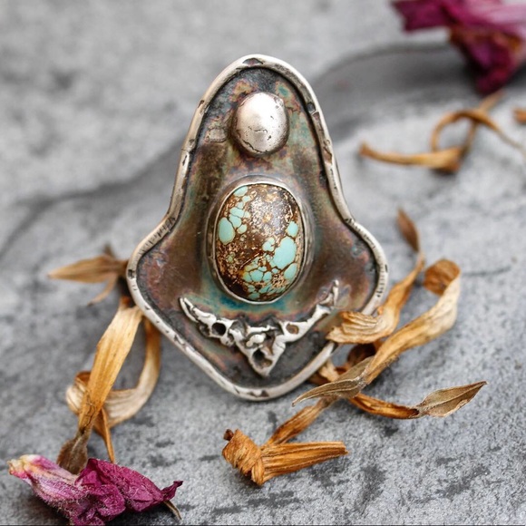 Sterling Silver and Turquoise Ring - Picture 2 of 6